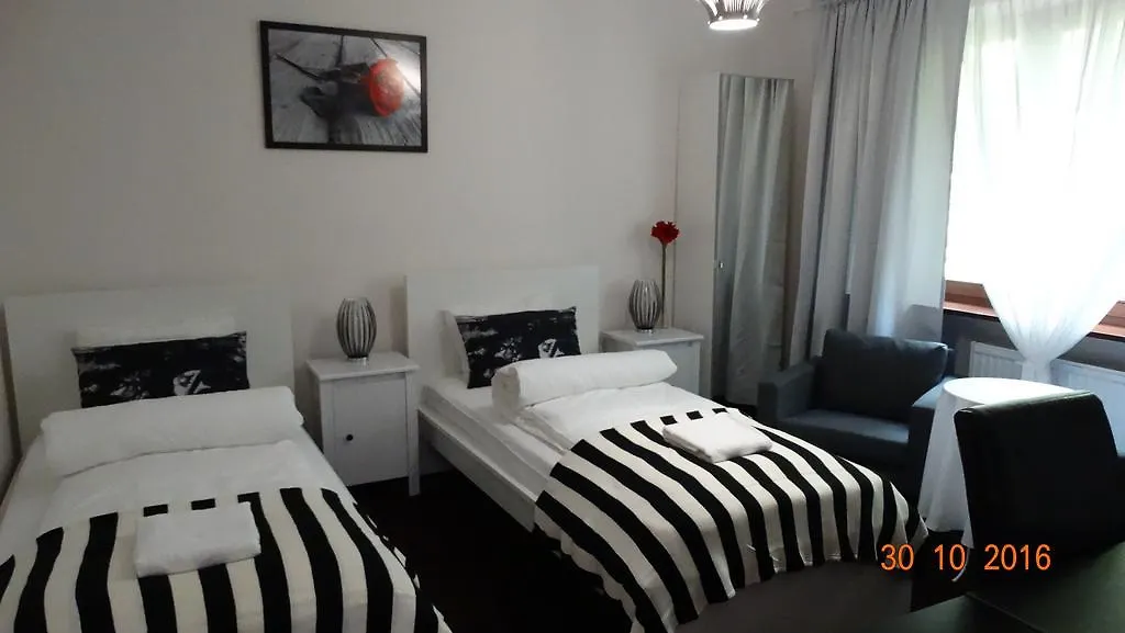 Casa de hóspedes Aparthotel Number 5050 Poznań