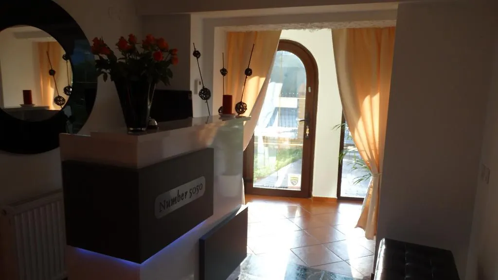 Casa de hóspedes Aparthotel Number 5050 Poznań